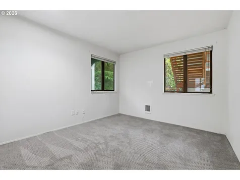 285 Cervantes Lake Oswego OR 97035