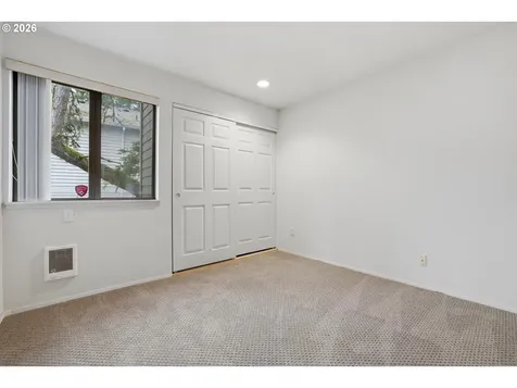 285 Cervantes Lake Oswego OR 97035