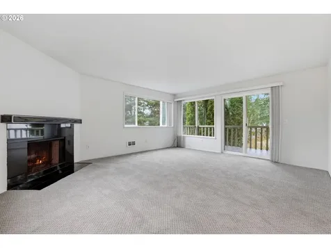 285 Cervantes Lake Oswego OR 97035