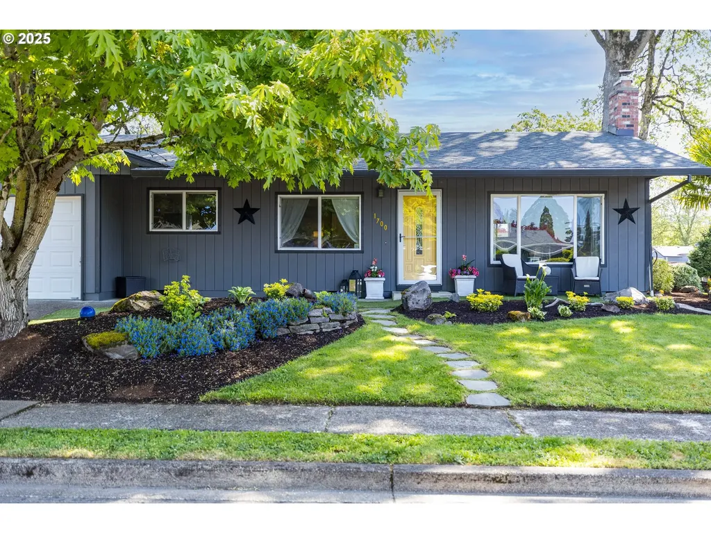 1700 N Gemini Street Newberg OR 97132
