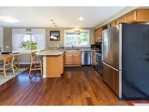 1700 N Gemini Street Newberg OR 97132