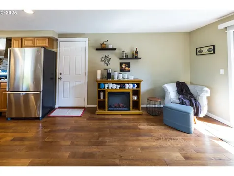 1700 N Gemini Street Newberg OR 97132