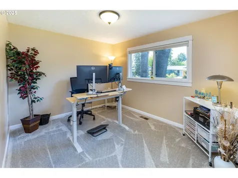 1700 N Gemini Street Newberg OR 97132