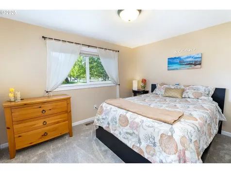 1700 N Gemini Street Newberg OR 97132