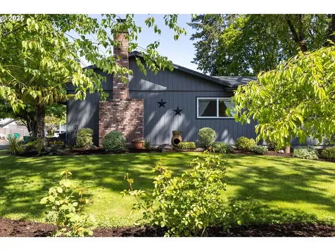 1700 N Gemini Street Newberg OR 97132