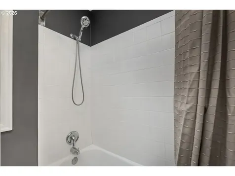 5851 NE 16th Avenue Portland OR 97211