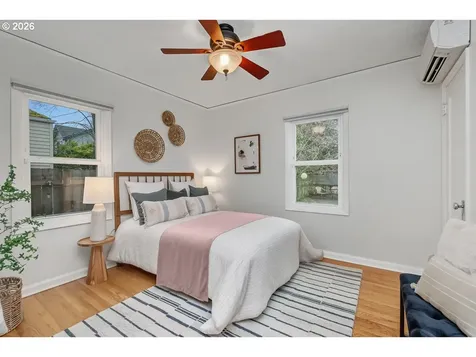 5851 NE 16th Avenue Portland OR 97211