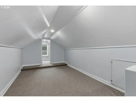 5851 NE 16th Avenue Portland OR 97211