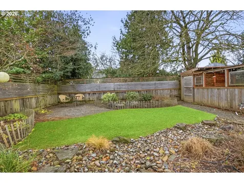 5851 NE 16th Avenue Portland OR 97211