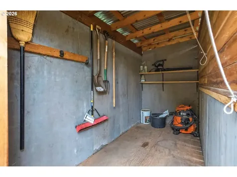 5851 NE 16th Avenue Portland OR 97211