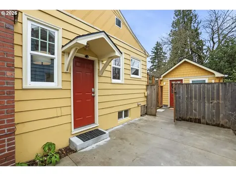 5851 NE 16th Avenue Portland OR 97211