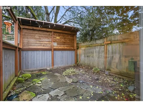 5851 NE 16th Avenue Portland OR 97211