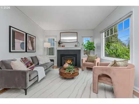 5851 NE 16th Avenue Portland OR 97211