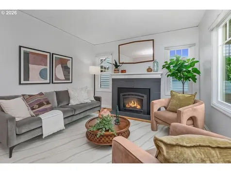 5851 NE 16th Avenue Portland OR 97211