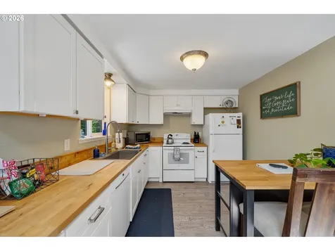 144 S Juniper Street Rockaway Beach OR 97136