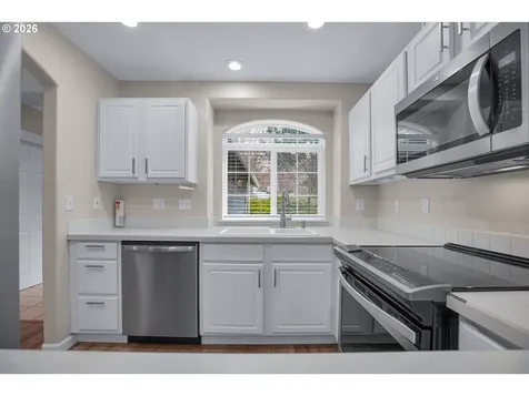 811 NW Meadows Drive Mcminnville OR 97128