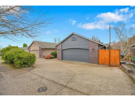 811 NW Meadows Drive Mcminnville OR 97128