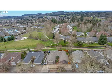 811 NW Meadows Drive Mcminnville OR 97128
