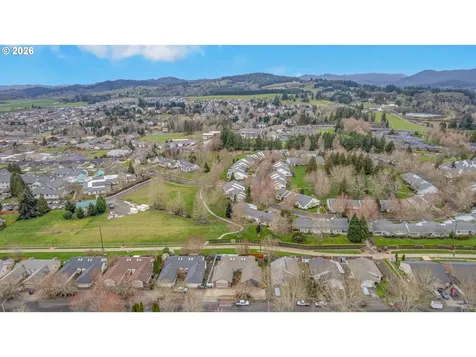 811 NW Meadows Drive Mcminnville OR 97128
