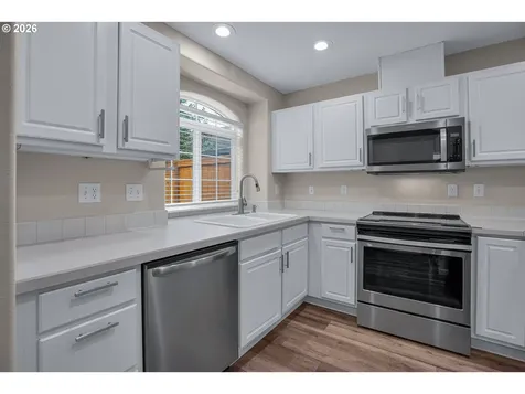 811 NW Meadows Drive Mcminnville OR 97128