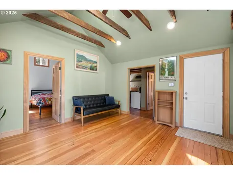 8607 N Curtis Avenue Portland OR 97217