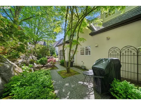 9931 NW Abbey Road Portland OR 97229