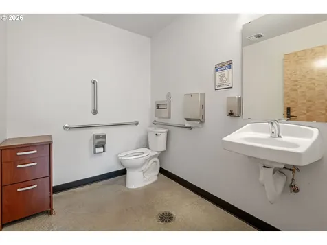 544 SW 4th Street Redmond OR 97756