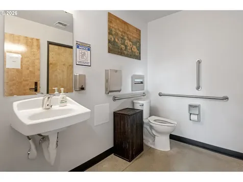544 SW 4th Street Redmond OR 97756