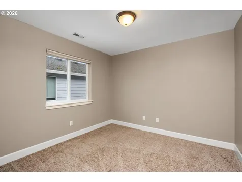 5407 SE Flavel Street Portland OR 97206