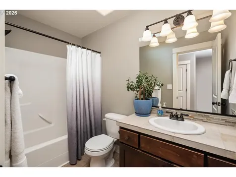 5407 SE Flavel Street Portland OR 97206