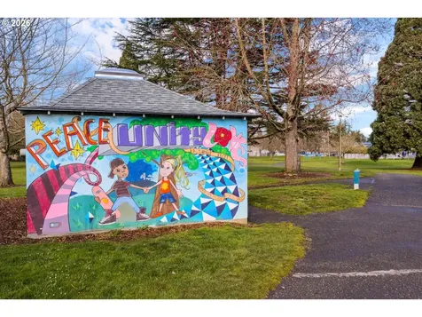 5407 SE Flavel Street Portland OR 97206