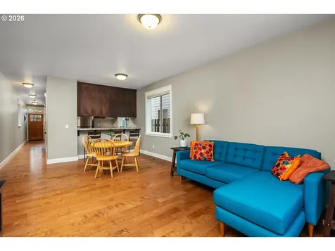 5407 SE Flavel Street Portland OR 97206