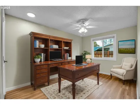 2386 NE Thomas Street Hillsboro OR 97124