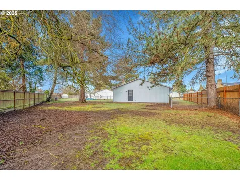 2386 NE Thomas Street Hillsboro OR 97124