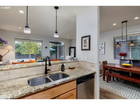 15109 SW Canyon Wren Way Beaverton OR 97007