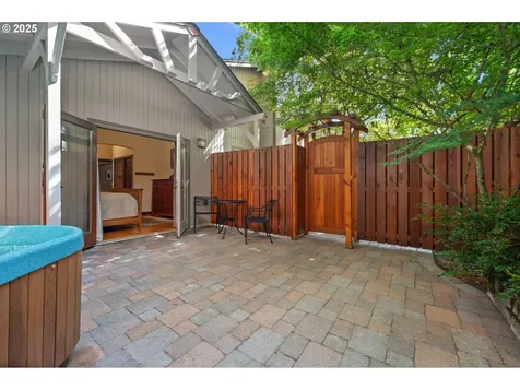 16516 SW Jesse Court Beaverton OR 97007