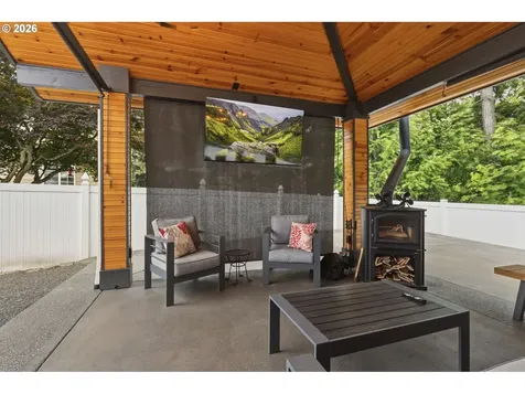 1090 N 26th Terrace Cornelius OR 97113