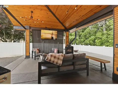 1090 N 26th Terrace Cornelius OR 97113