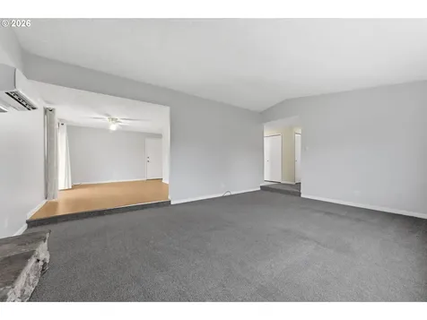4671 Royal Avenue Eugene OR 97402