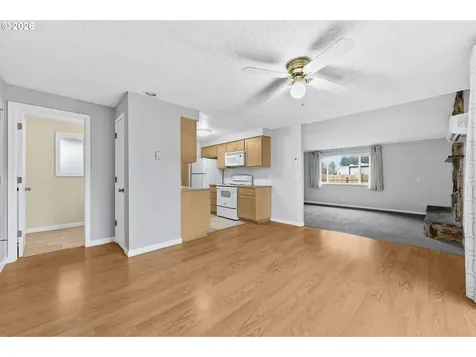4671 Royal Avenue Eugene OR 97402