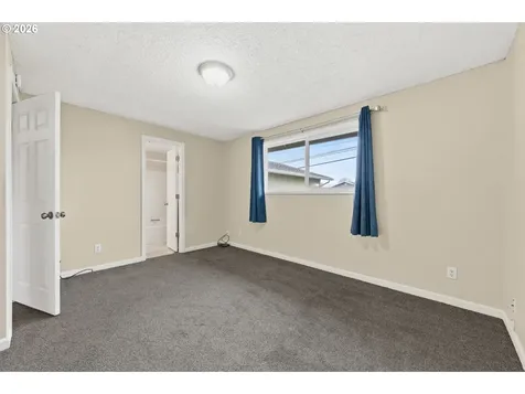 4671 Royal Avenue Eugene OR 97402