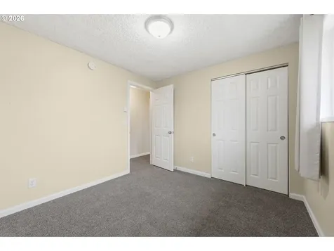 4671 Royal Avenue Eugene OR 97402