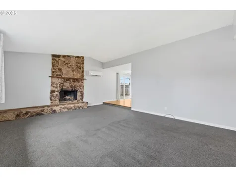 4671 Royal Avenue Eugene OR 97402