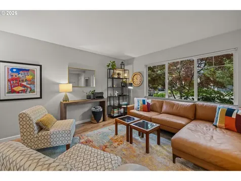 16038 SE Kingbird Drive Clackamas OR 97015