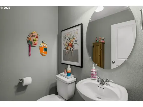 16038 SE Kingbird Drive Clackamas OR 97015