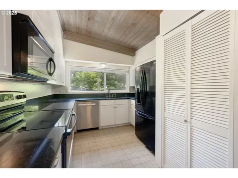 5370 SW Washington Avenue Beaverton OR 97005