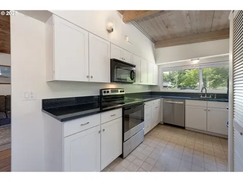 5370 SW Washington Avenue Beaverton OR 97005