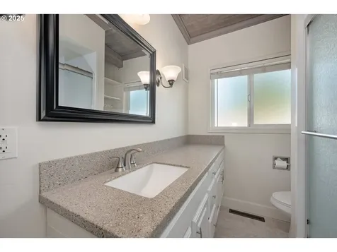 5370 SW Washington Avenue Beaverton OR 97005