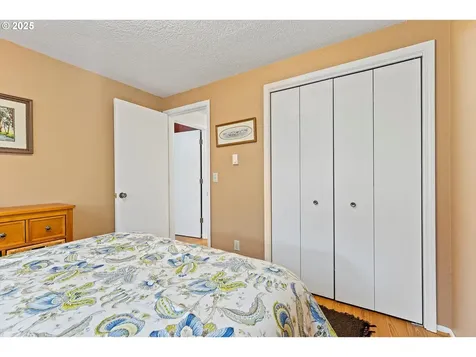 2147 NW Keel Avenue Lincoln City OR 97367