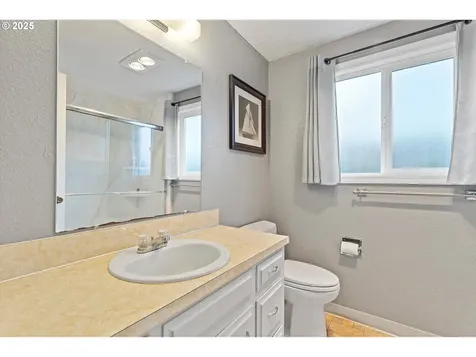 2147 NW Keel Avenue Lincoln City OR 97367